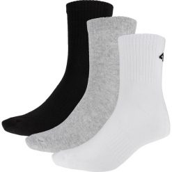 Skarpetki męskie SOM303 - głęboka czerń+szary melanż+biały. Skarpety marki 4F. Za 39.99 zł.