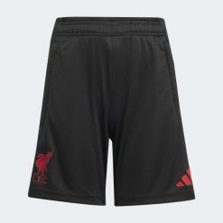 Spodenki treningowe Liverpool FC Tiro 25 Competition. Czarne krótkie spodenki sportowe Adidas, m, z aplikacjami, z materiału. Za 218.34 zł.