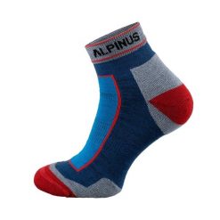 Skarpety trekkingowe Alpinus Sveg Low. Czerwone skarpety Alpinus, bez wzorów, z wełny. Za 45.00 zł.
