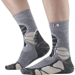 Skarpety turystyczne Monnet Mid Extra Light. Brązowe skarpety MONNET, bez wzorów. Za 242.00 zł.