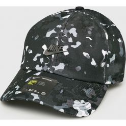 Nike Sportswear - Czapka. Czapki z daszkiem marki Nike Sportswear. Za 99.90 zł.