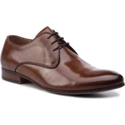 Półbuty KAZAR - Fantale 39318-09-02 Brown. Brązowe eleganckie półbuty Kazar, bez wzorów, ze skóry, bez obcasa, bez zapięcia. W wyprzedaży za 379.00 zł.