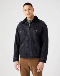 WRANGLER ANTI FIT SHERPA MĘSKA KURTKA JEANSOWA ONE CHANCE W4727029P 112321160. Kurtki Wrangler, m, bez wzorów, z jeansu, bez kaptura. Za 419.99 zł.