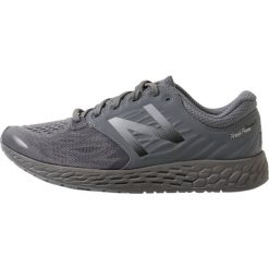 New Balance FRESH FOAM ZANTE REFLECTIVE V3 Obuwie do biegania treningowe grey. Buty do biegania marki New Balance. W wyprzedaży za 356.85 zł.