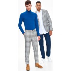SPODNIE MĘSKIE W MODNĄ KRATĘ. Eleganckie spodnie marki TOP SECRET. W wyprzedaży za 79.99 zł.