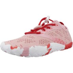 Buty SAGUARO SMART II Rose. Czerwone buty turystyczne SAGUARO, bez wzorów, z tkaniny, bez zapięcia, na fitness i siłownię. Za 177.99 zł.