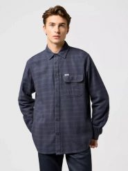 MĘSKA KOSZULA WRANGLER 1 PKT FLANNEL SHIRT MIDNIGHT GREY 112371523. Szare koszule Wrangler, l, bez wzorów, bez kołnierzyka, bez ramiączek. Za 189.99 zł.