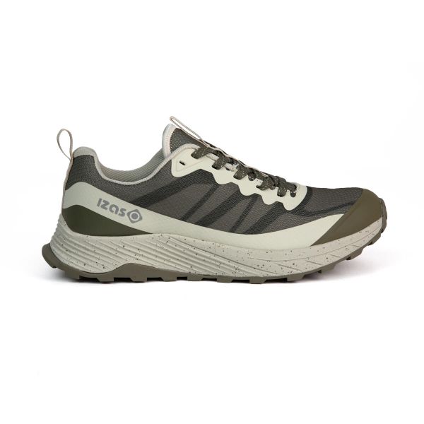 Męskie buty trekkingowe/turystyczne AGATA M Izas na średnie dystanse. Brązowe buty trekkingowe Izas, bez wzorów, z meshu, bez zapięcia. W wyprzedaży za 269.52 zł.