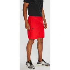 Under Armour - Szorty Woven Graphic. Krótkie spodenki sportowe marki Under Armour. W wyprzedaży za 99.90 zł.