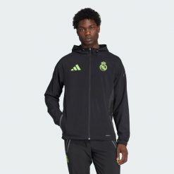 Kurtka podróżna Real Madryt Tiro 25 Pro Vis Tech. Czarne kurtki Adidas, l, bez wzorów, z dresówki, bez kaptura. Za 479.00 zł.