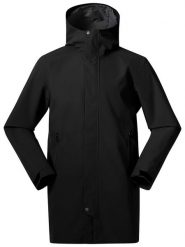 Bergans Płaszcz przeciwdeszczowy w kolorze czarnym rozmiar: XL. Czarne kurtki outdoor i hardshell Bergans, xl, bez wzorów, bez kaptura. Za 327.32 zł.