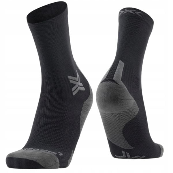Skarpety X-Socks RUN DISCOVER CREW B036. Czarne skarpety X-Socks, bez wzorów. Za 94.99 zł.