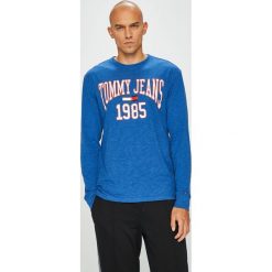 Tommy Jeans - Longsleeve. Bluzki z długim rękawem marki Tommy Jeans. W wyprzedaży za 119.90 zł.