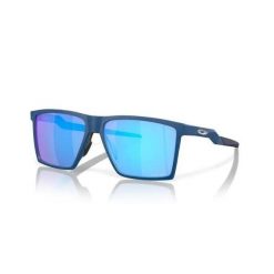 Okulary przeciwsłoneczne szklane Oakley Futurity Sun Prizm. Niebieskie okulary przeciwsłoneczne Oakley, prostokątne. Za 765.55 zł.