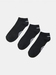 Krótkie skarpetki Umbro 3 pack - czarny. Czarne skarpety Sinsay, bez wzorów. Za 19.99 zł.