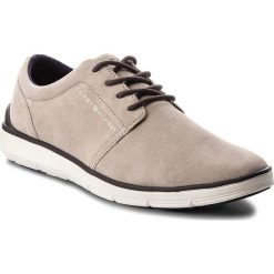 Półbuty TOMMY HILFIGER - Lightweight City Suede Shoe FM0FM01610 Taupe 255. Eleganckie półbuty marki Tommy Hilfiger. Za 599.00 zł.