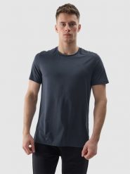 4F Koszulka treningowa regular z materiału z recyklingu męska - granatowa XXL. Niebieskie t-shirty 4F, m, bez wzorów, z dzianiny, bez kołnierzyka, bez ramiączek. W wyprzedaży za 39.99 zł.