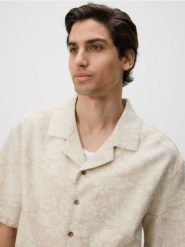 Żakardowa koszula - beżowy. Brązowe koszule Reserved, l, bez wzorów, z bawełny, bez kołnierzyka, bez ramiączek. Za 129.99 zł.