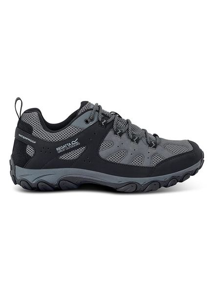 Regatta Buty turystyczne "Edgepoint IV" w kolorze szaro-czarnym rozmiar: 44. Czarne buty trekkingowe Regatta, bez wzorów, z materiału, bez zapięcia. Za 184.46 zł.