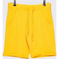 Dresowe szorty - Żółty. Szorty marki Cropp. Za 39.99 zł.