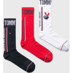 Tommy Hilfiger - Skarpety (3-pack). Czerwone skarpety Tommy Hilfiger, bez wzorów, z bawełny. W wyprzedaży za 59.90 zł.
