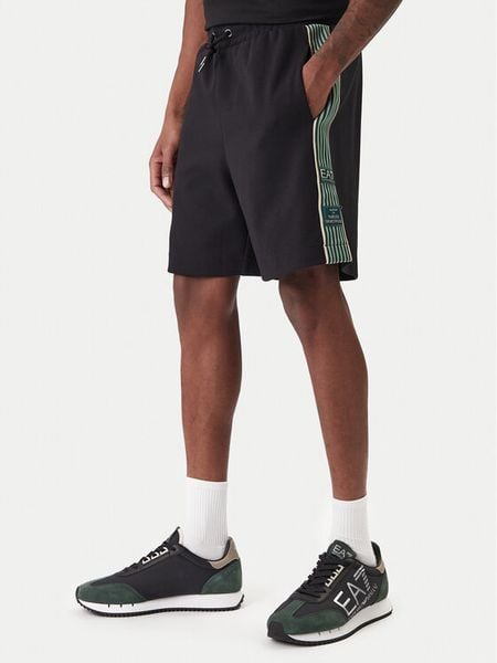 EA7 Emporio Armani Szorty sportowe 7M001501 AF12660 UC001 Czarny Regular Fit. Czarne krótkie spodenki sportowe EA7 Emporio Armani, m, bez wzorów, z syntetyku. Za 449.99 zł.