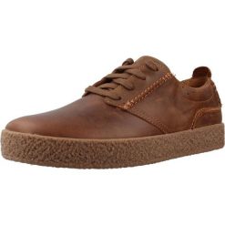 Buty CLARKS 26183418C Brązowy. Brązowe buty turystyczne Clarks, bez wzorów, ze skóry, bez zapięcia, na fitness i siłownię. Za 327.99 zł.