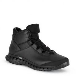 Buty trekkingowe męskie Aku Urban Assault Gtx. Czarne buty trekkingowe Aku, bez wzorów, z materiału, za kostkę, bez zapięcia, trekkingowe. Za 399.00 zł.