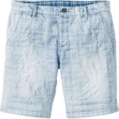 Bermudy dżinsowe Regular Fit bonprix niebieski "bleached used" w kratę. Jeansy marki Under Armour. Za 49.99 zł.