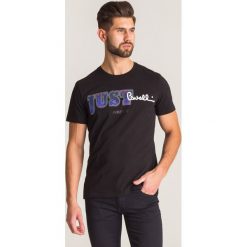 Czarny t-shirt Just Cavalli z fioletowym nadrukiem. Czarne t-shirty Just Cavalli, l, z aplikacjami, z bawełny, bez kołnierzyka, bez ramiączek. Za 203.60 zł.