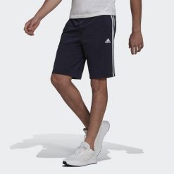 Spodenki rozgrzewające z 3 paskami adidas Essentials. Białe szorty Adidas, l, bez wzorów, sportowe. Za 111.00 zł.