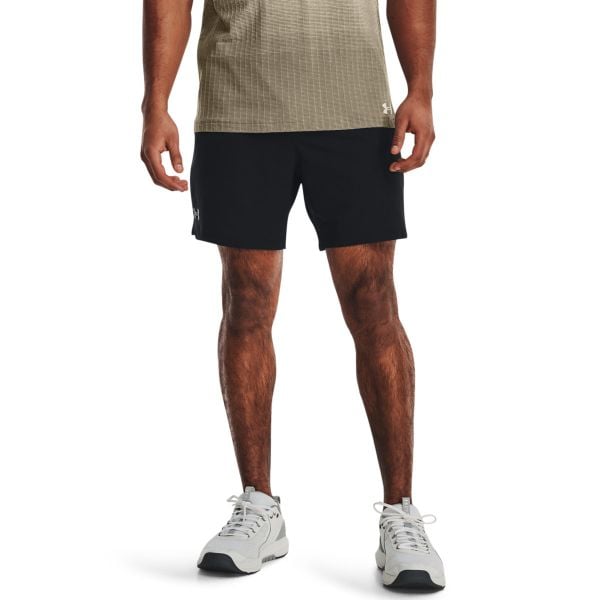 Szorty męskie UNDER ARMOUR UA VANISH WOVEN 6IN SHORTS. Czarne szorty Under Armour, l, bez wzorów, biznesowe. Za 129.99 zł.