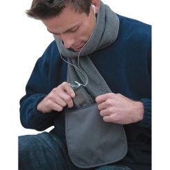 Polarowy Szalik Zimowy Z Kieszenią. Niebieskie szaliki RESULT WINTER ESSENTIALS, bez wzorów, z materiału. Za 43.99 zł.