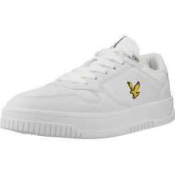 Buty LYLE&SCOTT ANDREW005 Biały. Białe buty trekkingowe LYLE AND SCOTT, bez wzorów, ze skóry, bez zapięcia, trekkingowe. Za 397.99 zł.