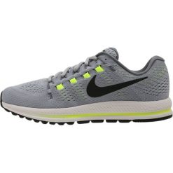 Nike Performance AIR ZOOM VOMERO 12 Obuwie do biegania treningowe grey. Buty treningowe marki Nike Performance. W wyprzedaży za 463.20 zł.