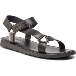 Sandały TOMMY HILFIGER - Strappy Leather Sandal FM0FM02119 Black 990. Sandały marki Tommy Hilfiger. Za 299.00 zł.
