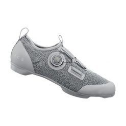 Buty Shimano Sh-Ic501. Szare buty treningowe Shimano, bez wzorów, rowerowe. W wyprzedaży za 557.80 zł.