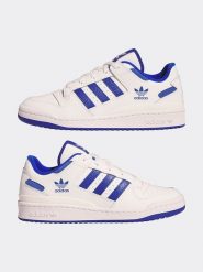Adidas Sneakersy w kolorze biało-niebieskim rozmiar: 45. Białe buty sportowe casual Adidas, bez wzorów, bez zapięcia. Za 316.24 zł.