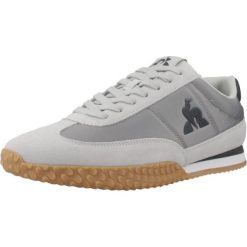 Buty LE COQ SPORTIF VELOCE I Szary. Szare buty trekkingowe le coq sportif, bez wzorów, ze skóry, bez zapięcia. Za 312.99 zł.