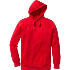Bluza z kapturem Regular Fit bonprix czerwony. Bluzy marki bonprix. Za 37.99 zł.