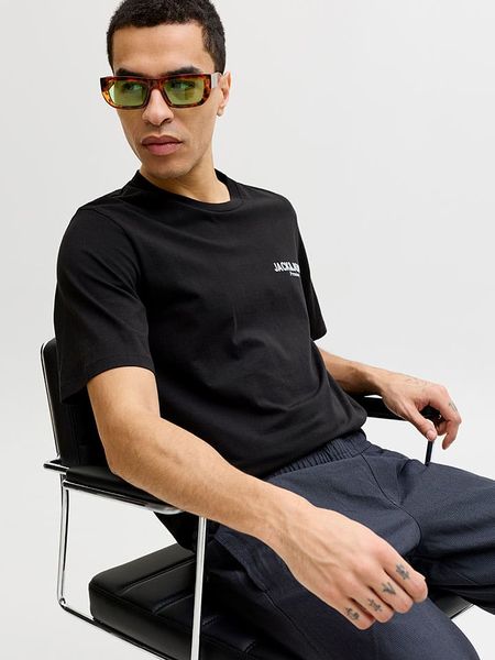Jack & Jones Koszulka "Blaoscar" w kolorze czarnym rozmiar: S. Czarne bezrękawniki Jack & Jones, s, bez wzorów, z bawełny, bez kołnierzyka, bez ramiączek. Za 46.95 zł.