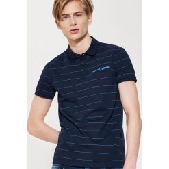 Koszulka polo z kołnierzykiem w kontrastowym kolorze - Granatowy. Koszulki polo sportowe marki House. W wyprzedaży za 39.99 zł.