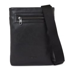 Saszetka Calvin Klein. Czarne saszetki i nerki CALVIN KLEIN, bez wzorów. Za 239.99 zł.