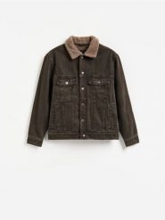 Jeansowa kurtka sherpa - brązowy. Brązowe kurtki Reserved, l, bez wzorów, z denimu, bez kaptura. Za 239.99 zł.