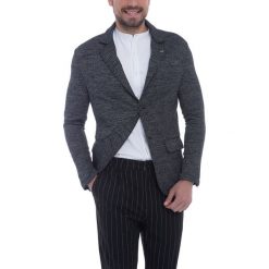 Marynarka w kolorze czarnym. Garnitury marki RNT23. W wyprzedaży za 179.95 zł.