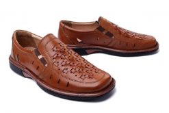 COMFORTABEL 630597-2 braun, półbuty/mokasyny męskie. Brązowe eleganckie półbuty Comfortabel, w ażurowe wzory, ze skóry, bez obcasa, bez zapięcia. Za 276.90 zł.