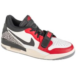 Buty sportowe Sneakersy męskie, Air Legancy 312 Low. Białe buty sportowe casual Jordan, bez wzorów, bez zapięcia. Za 549.99 zł.