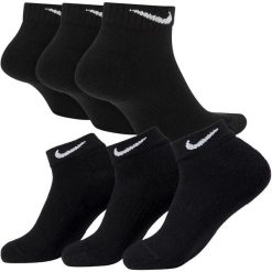 Skarpetki treningowe Nike Dri-fit SX7670-010 3 pack. Czarne buty treningowe Nike, bez wzorów, na fitness i siłownię, dri-fit (nike). Za 39.90 zł.