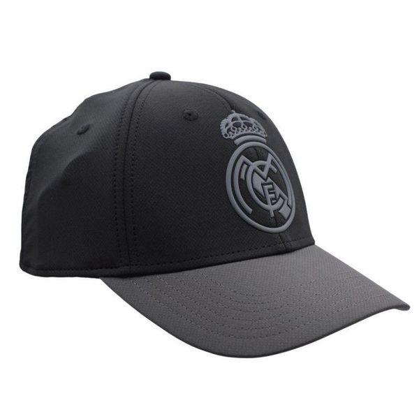 Męska Czapka Z Daszkiem 28. Szare czapki z daszkiem REAL MADRID, bez wzorów. Za 190.99 zł.