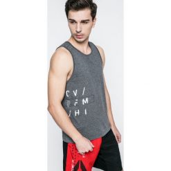 Reebok - T-shirt. Bezrękawniki marki Reebok. W wyprzedaży za 119.90 zł.